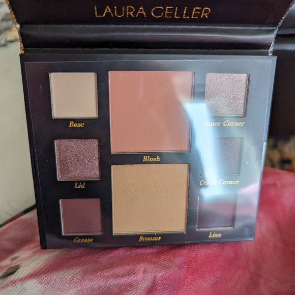 NWT Laura Geller Eyeshadow Palletes (3) - Picture 9 of 12